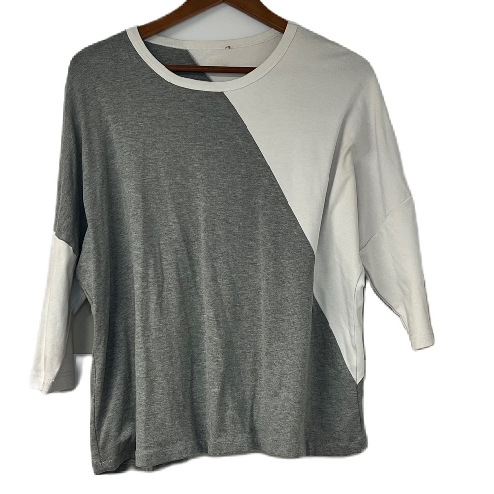 Woman's sz XL white gray color block doman sleeve spring summer 3/4 shirt casual
